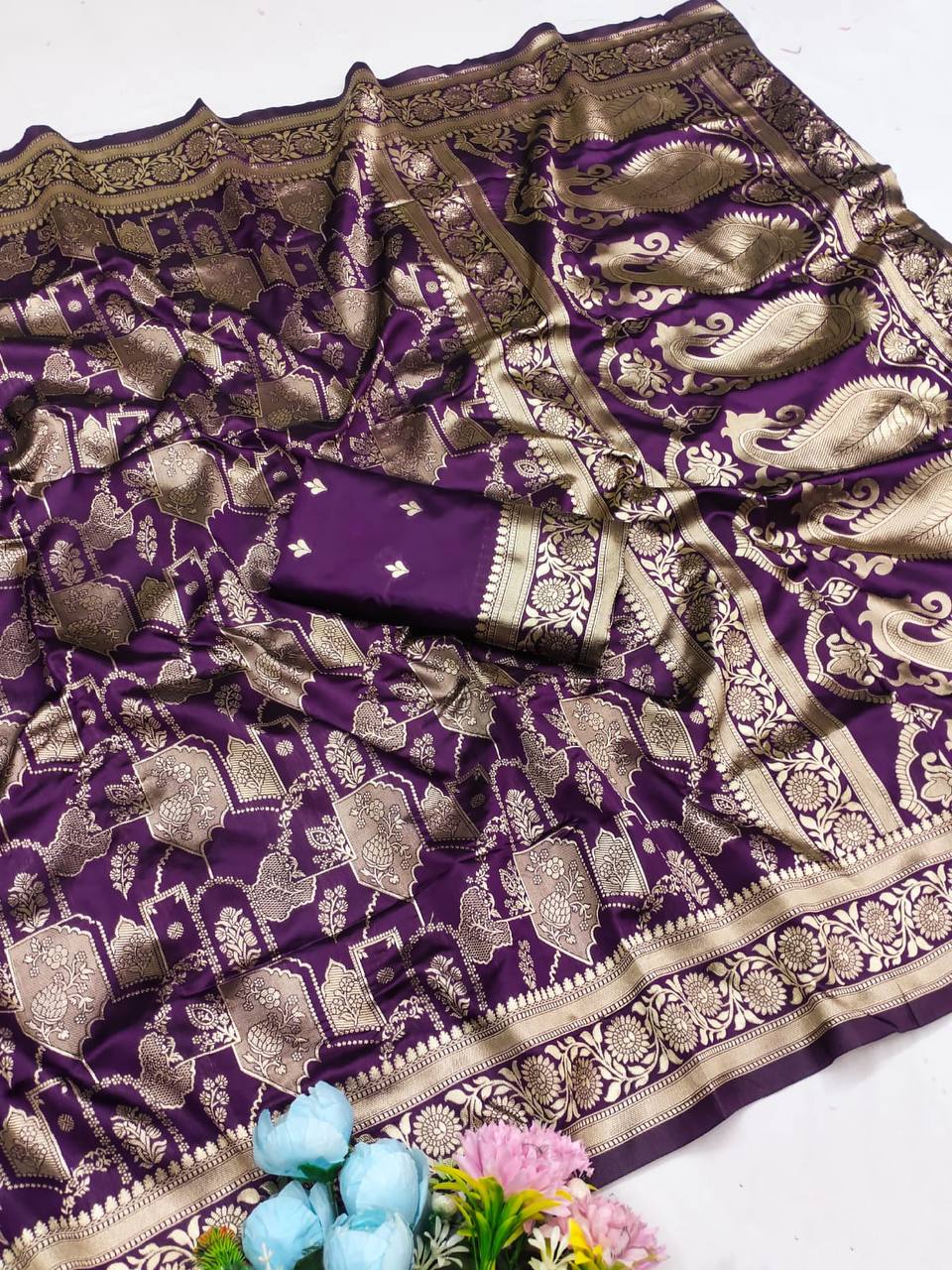 Organic Banarasi Wedding Saree – Lightweight & Breathable