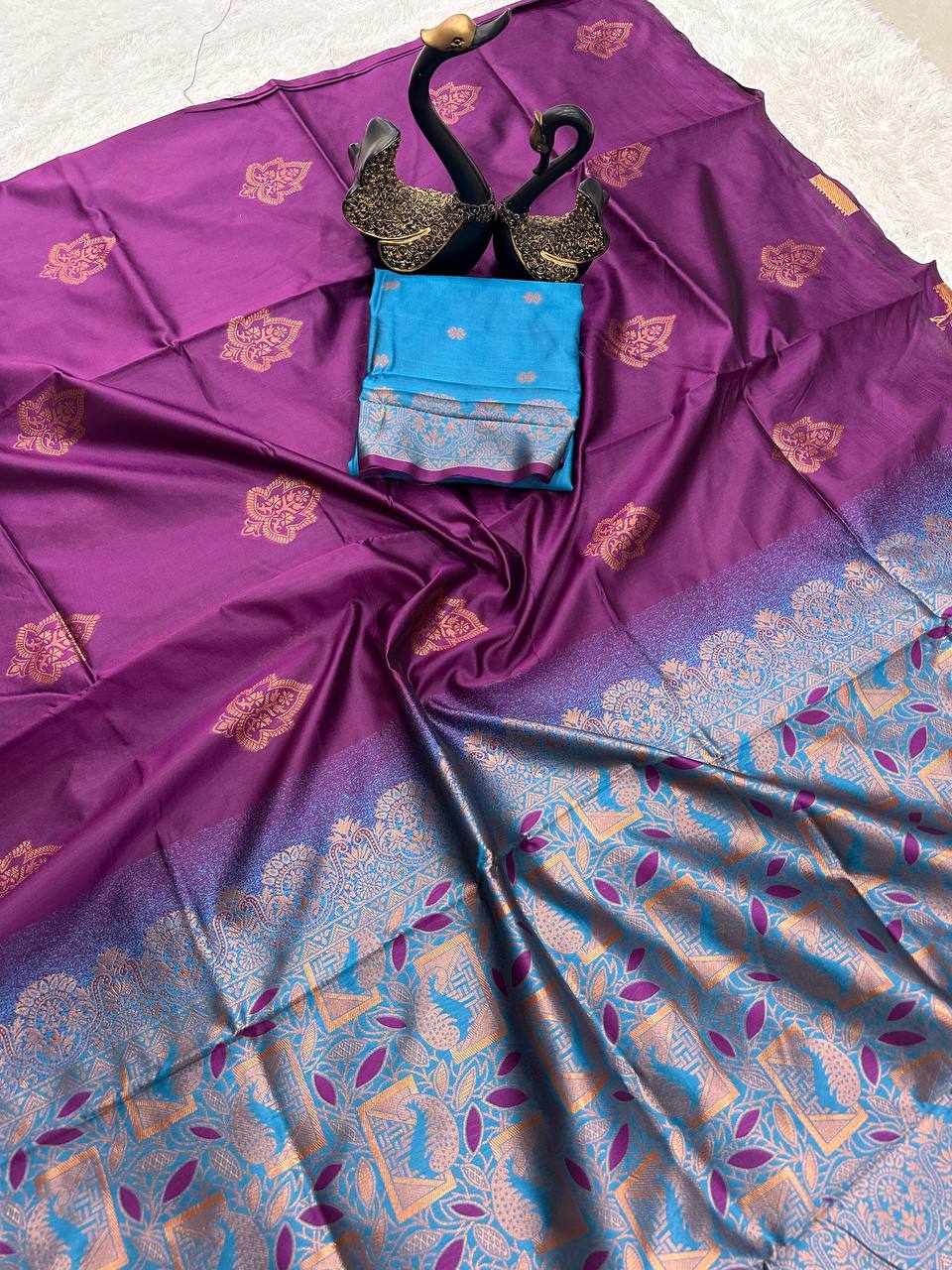 Organic Banarasi Wedding Saree – Lightweight & Breathable