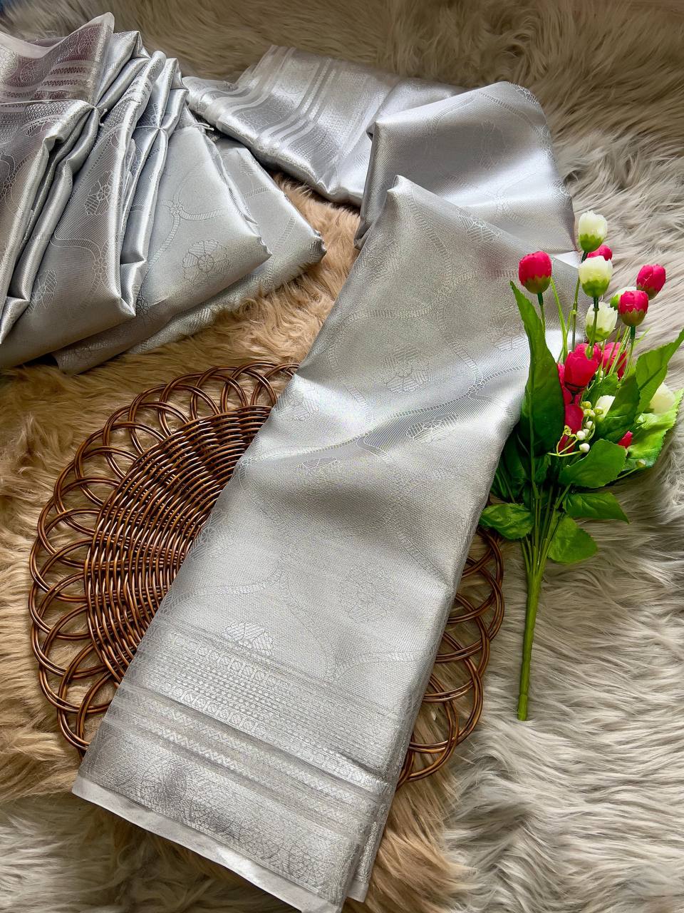 Samantha Inspired Soft Tissue Silk Saree with Rich Pallu