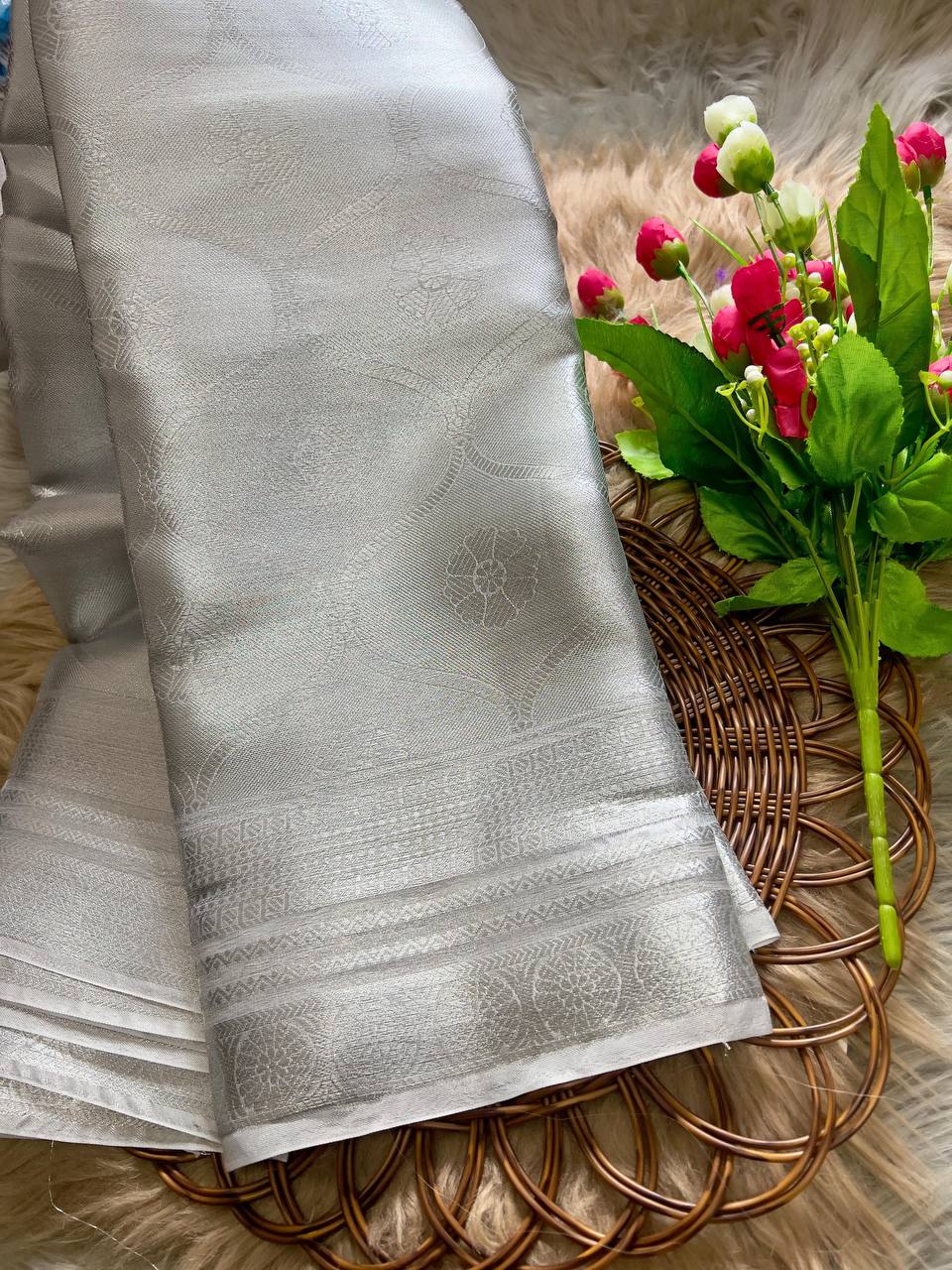 Samantha Inspired Soft Tissue Silk Saree with Rich Pallu