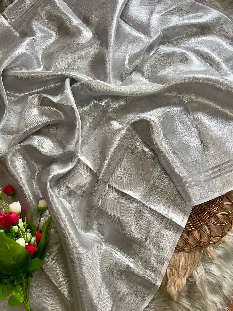 Samantha Inspired Soft Tissue Silk Saree with Rich Pallu