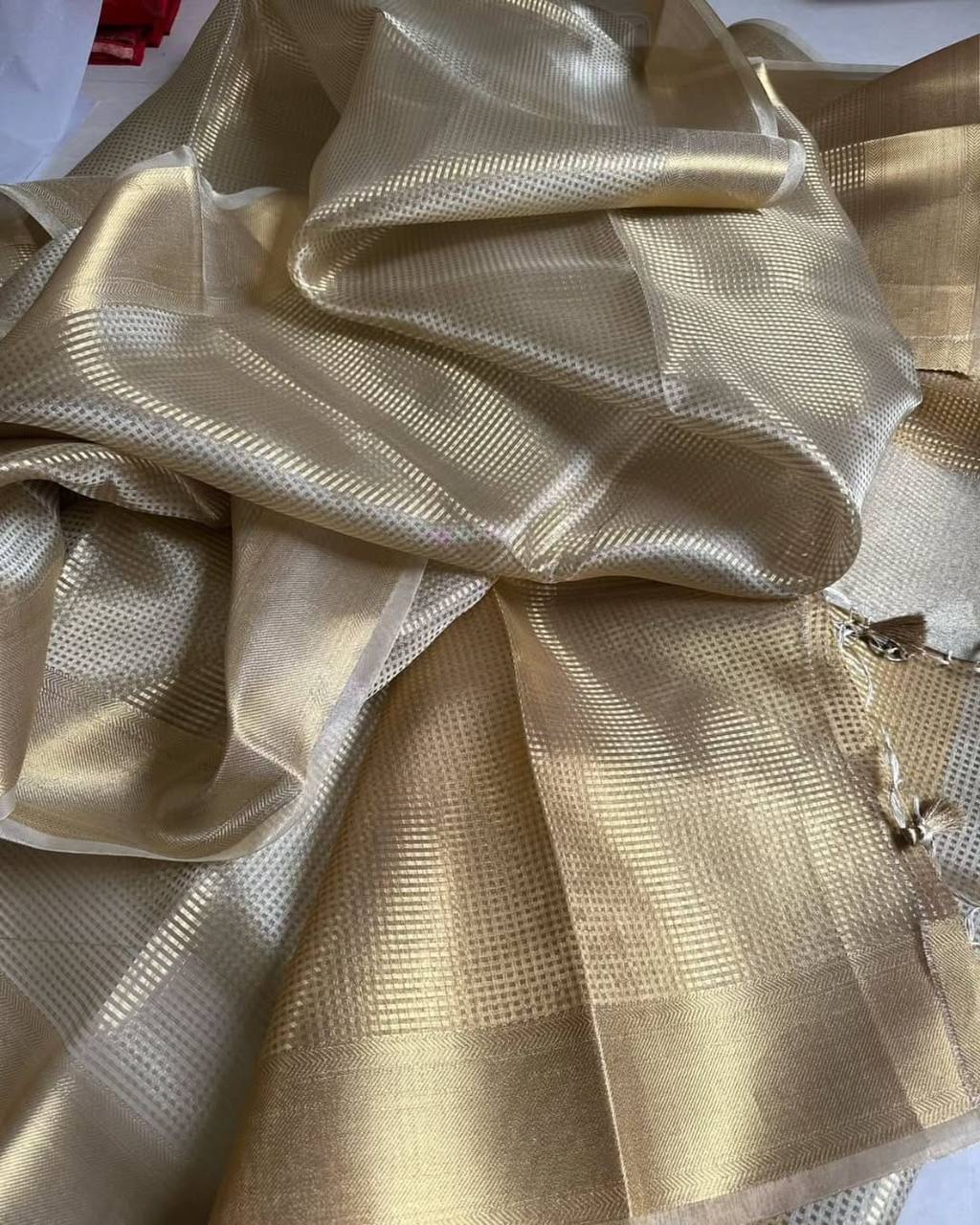 Nayanthara Inspired Banarasi Golden Tissue Silk Saree