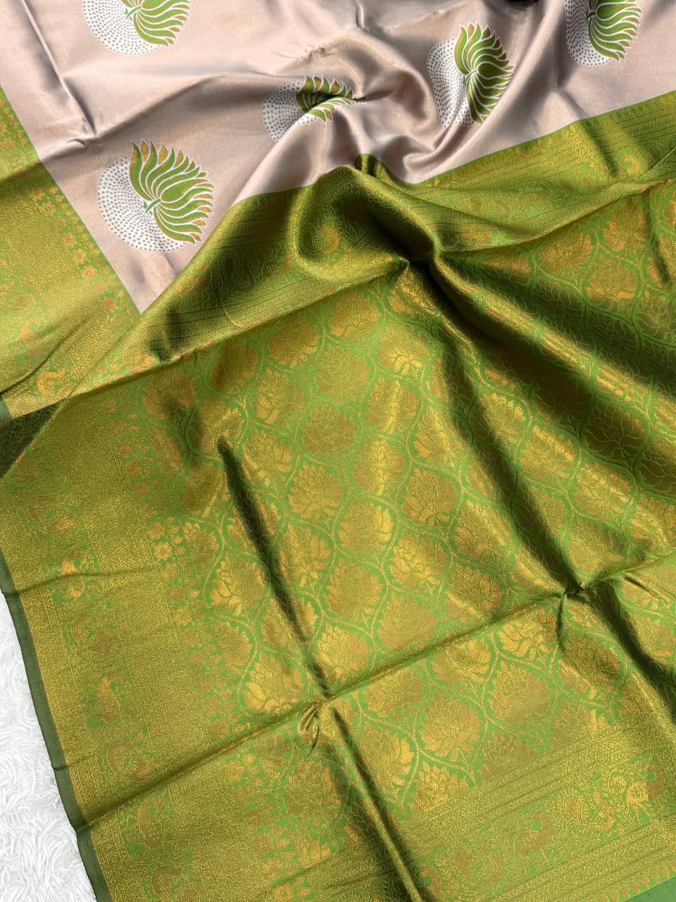 Organic Banarasi Wedding Saree – Light & Comfortable