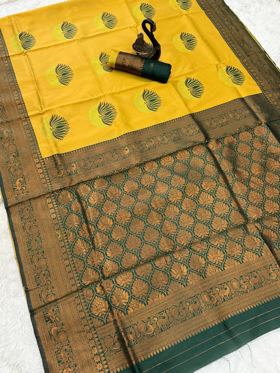 Organic Banarasi Wedding Saree – Light & Comfortable