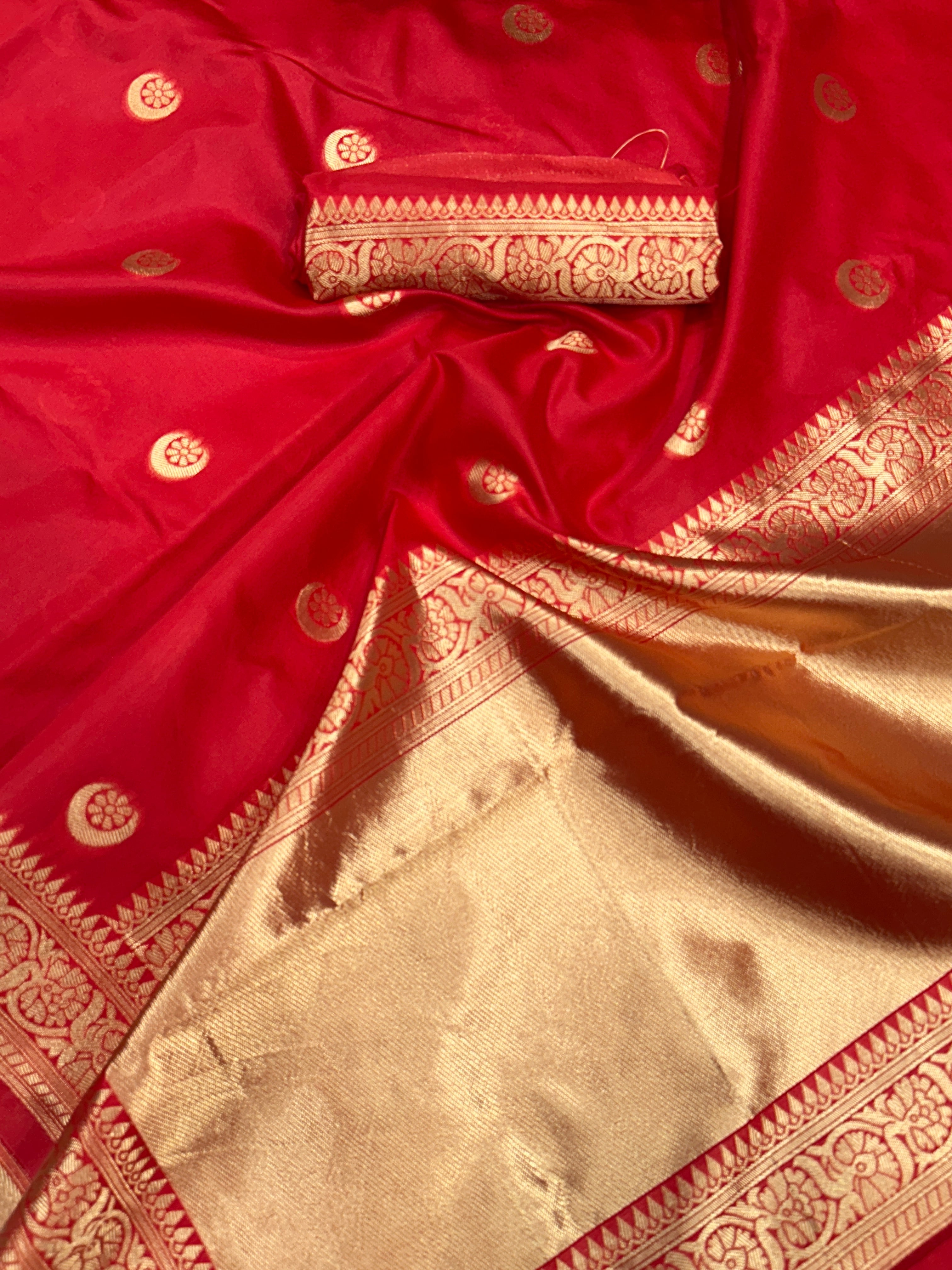 Lightweight Organic Banarasi Lichi Silk Wedding Saree