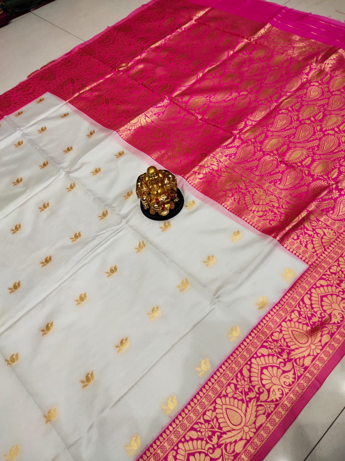 Lightweight Banarasi Saree in Premium Lichi Silk