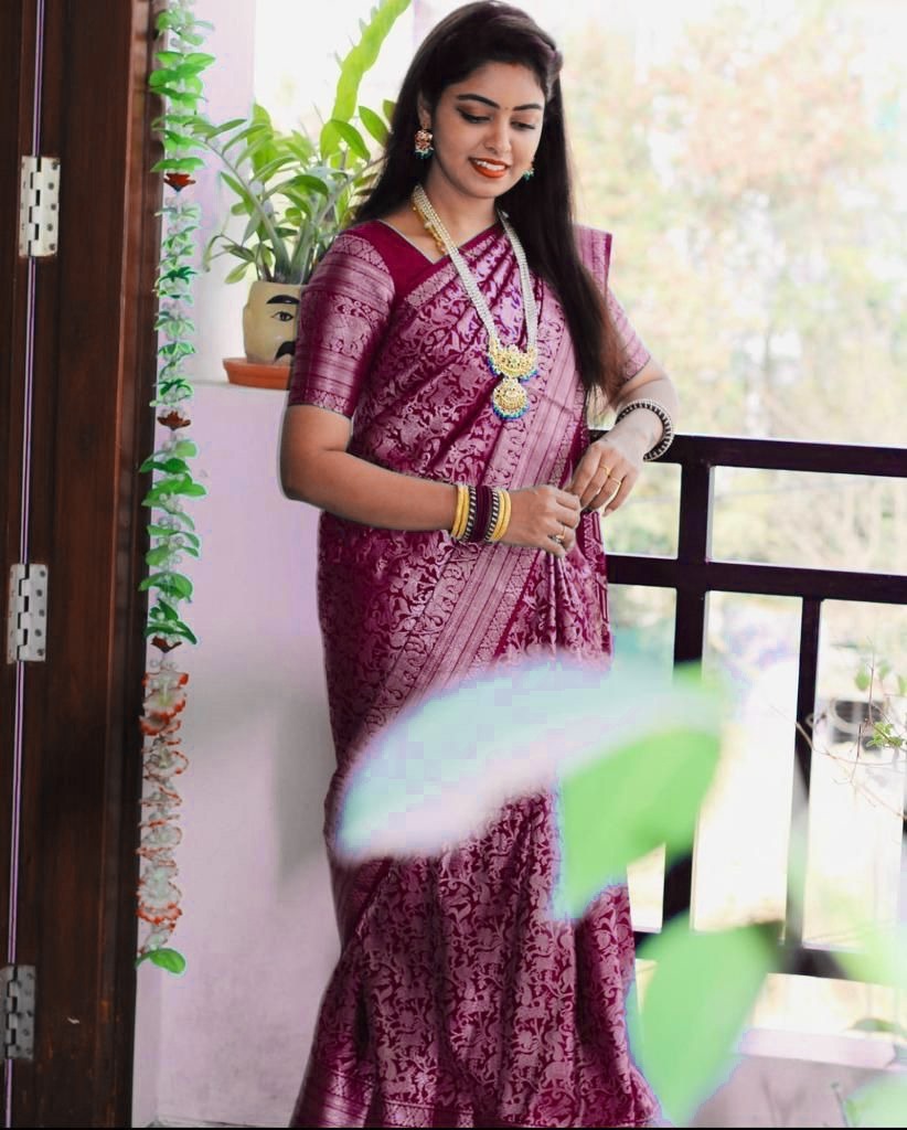 Elegant Banarasi Saree in Premium Lichi Silk