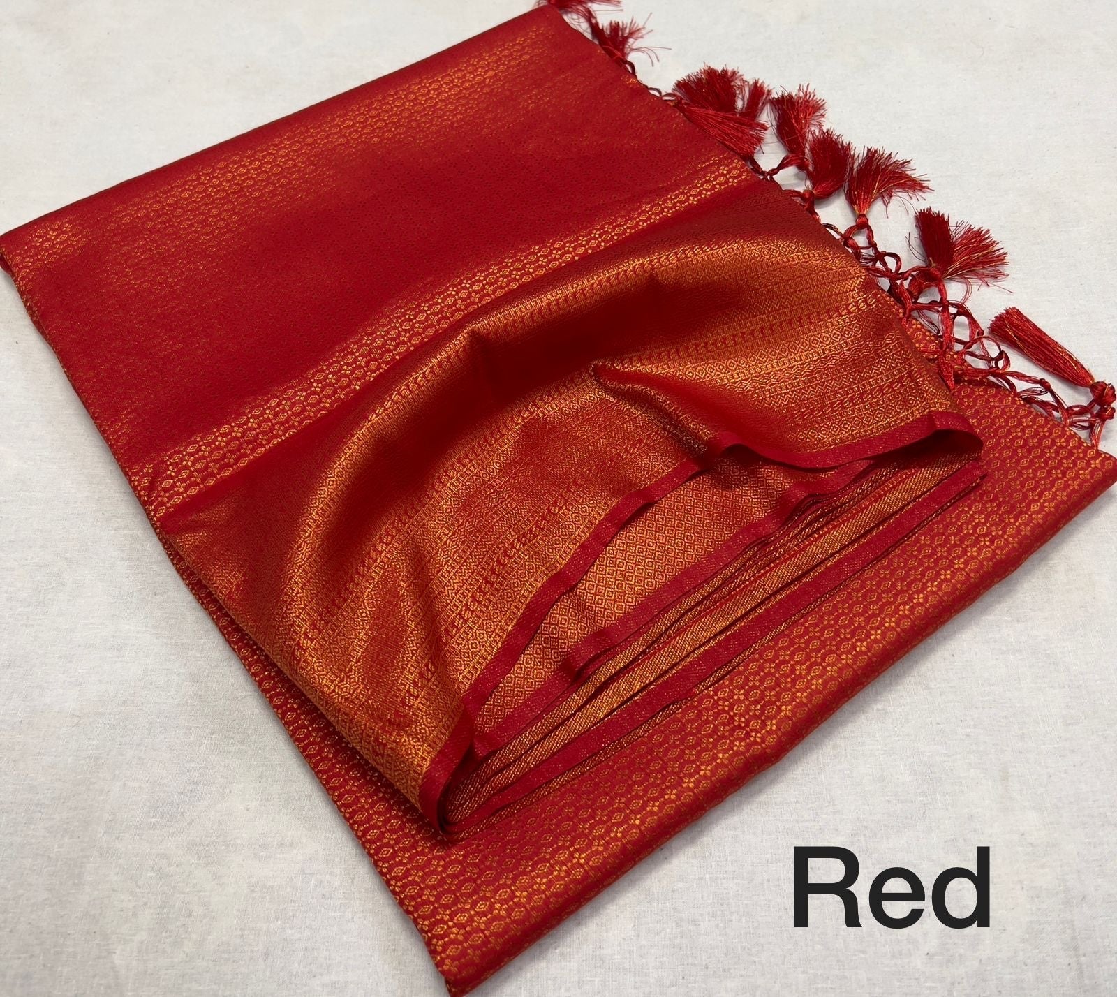 Kubera Pattu Silk Saree with Rich Woven Pallu