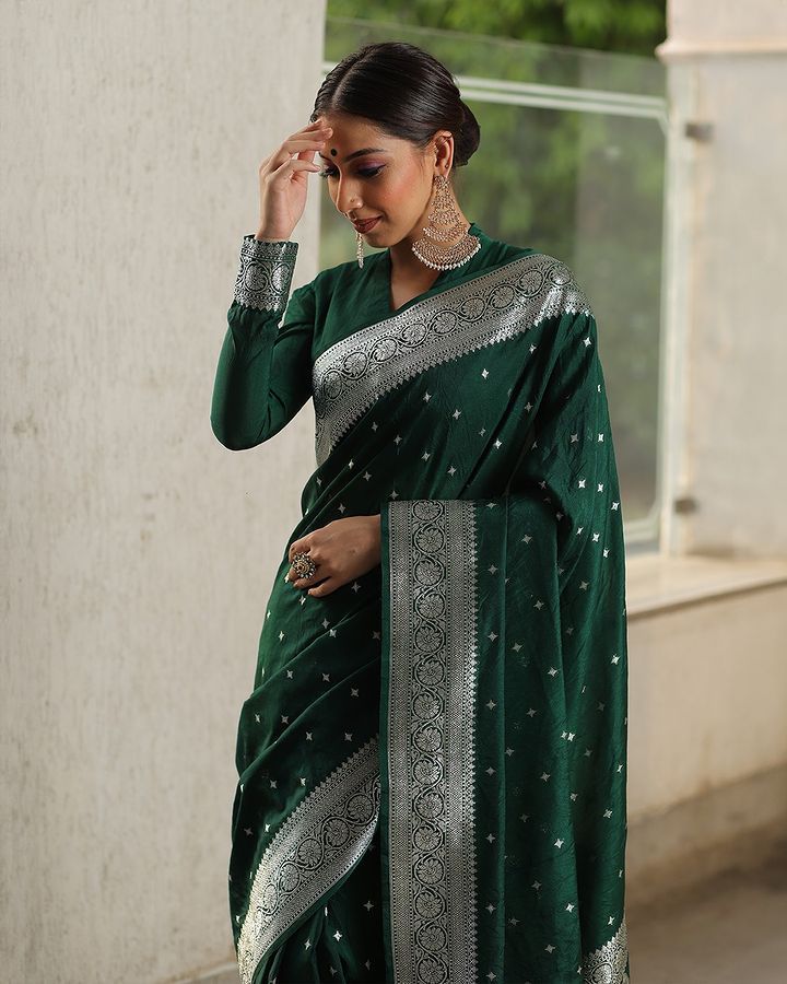 Lightweight Banarasi Saree in Premium Lichi Silk