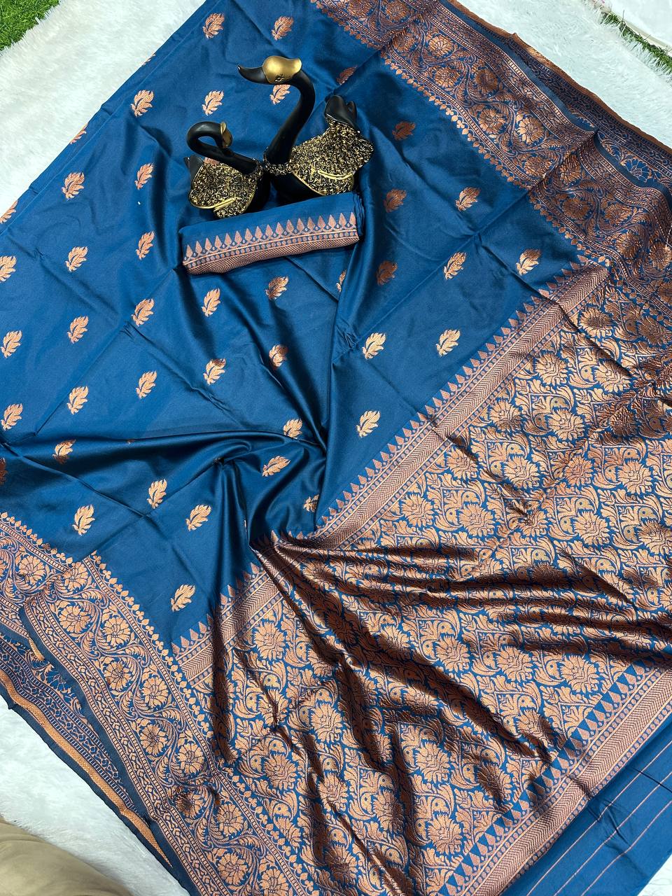 Soft Comfort Organic Banarasi Lichi Silk Wedding Saree