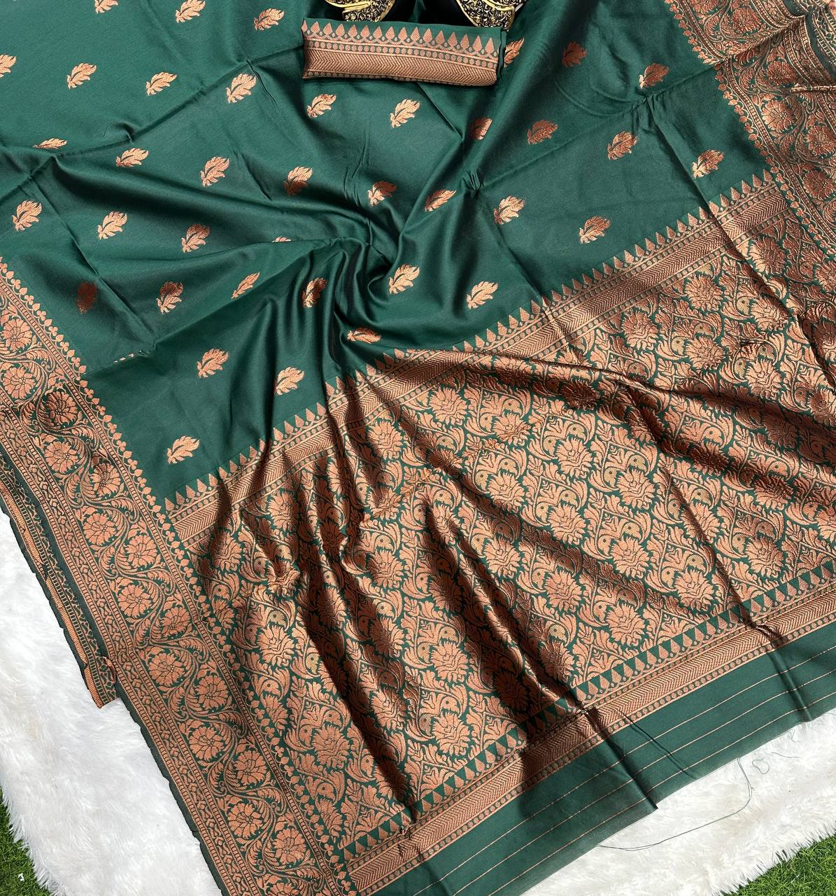 Soft Comfort Organic Banarasi Lichi Silk Wedding Saree