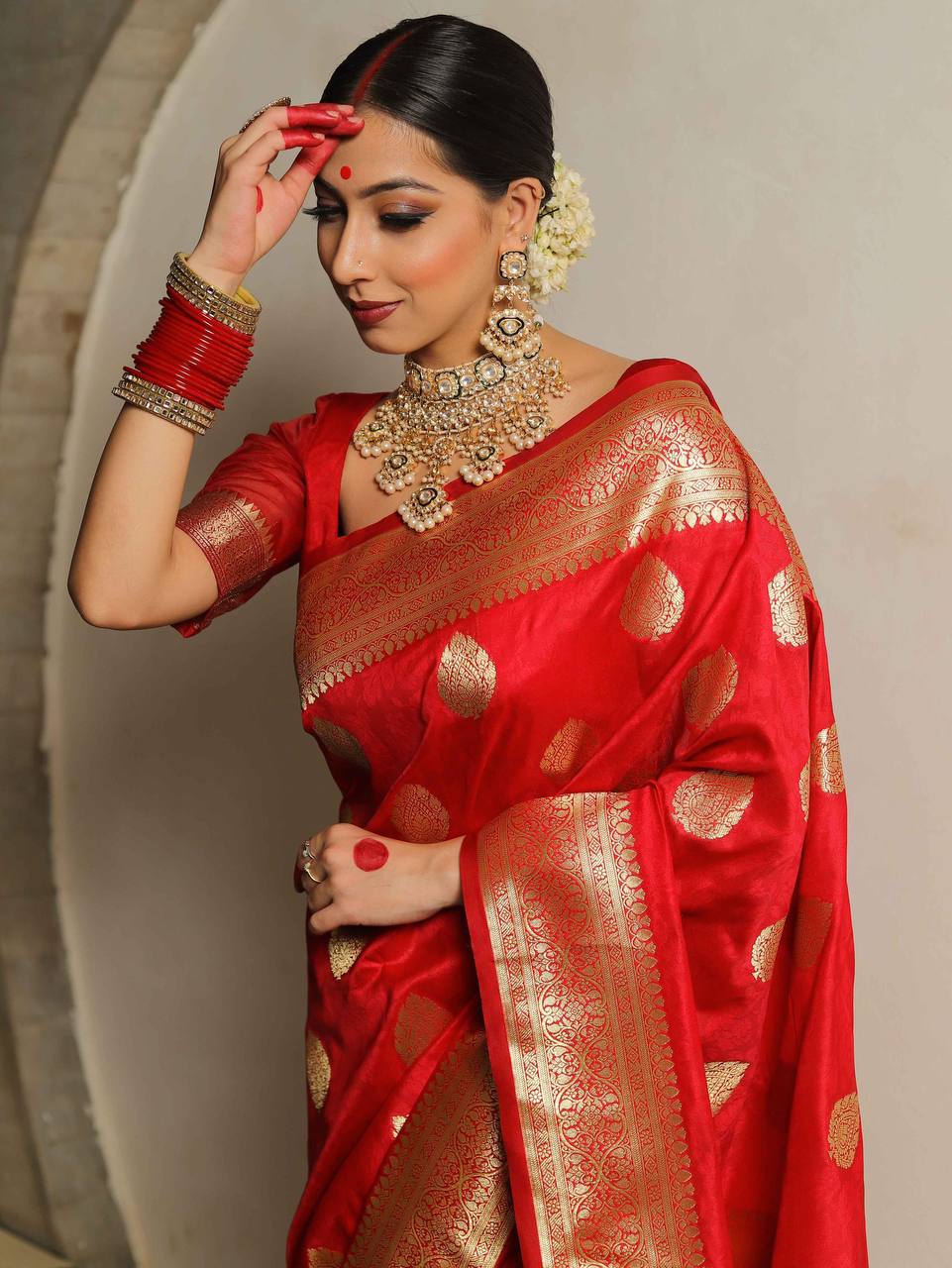 Elegant Lichi Silk Organic Banarasi Wedding Saree