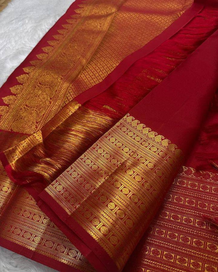 Lightweight Organic Banarasi Lichi Silk Wedding Saree