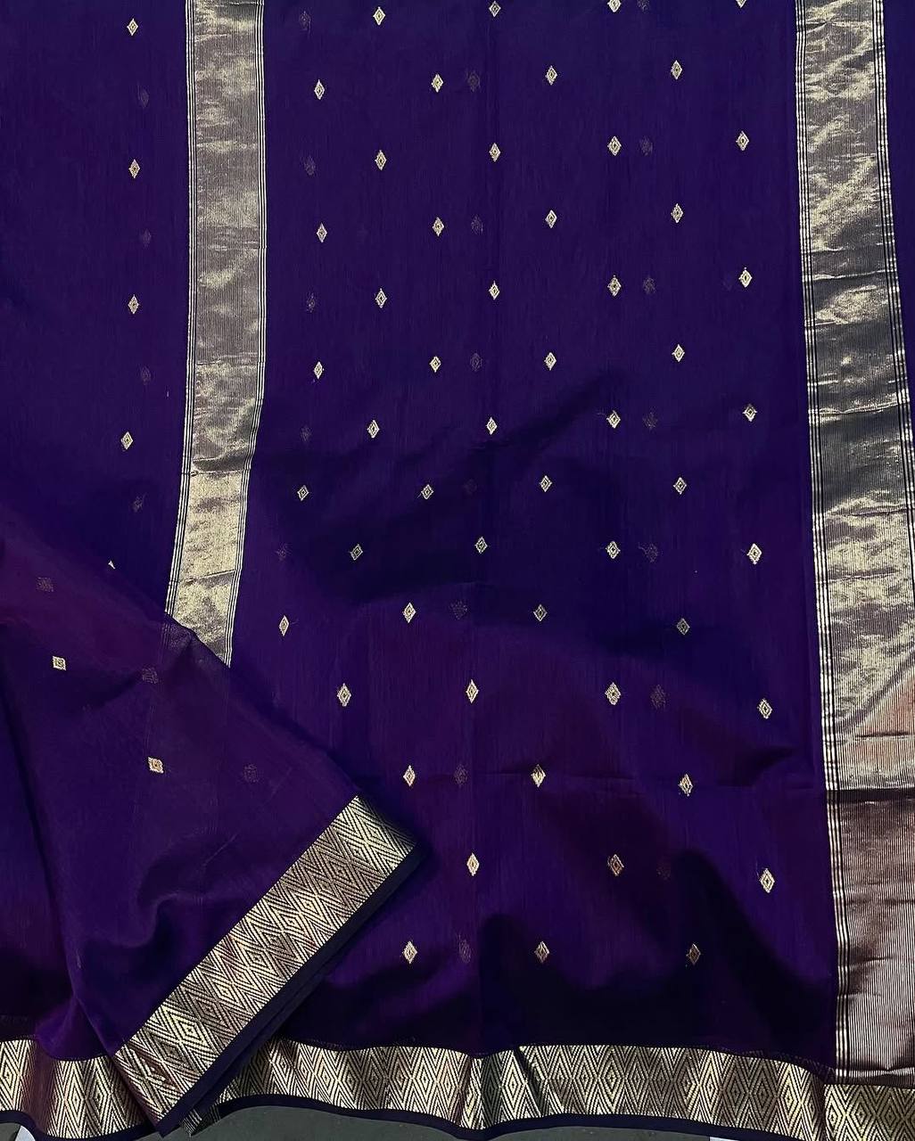 Lilan Slub Soft Cotton Saree with Slab Weaving & Rich Blouse