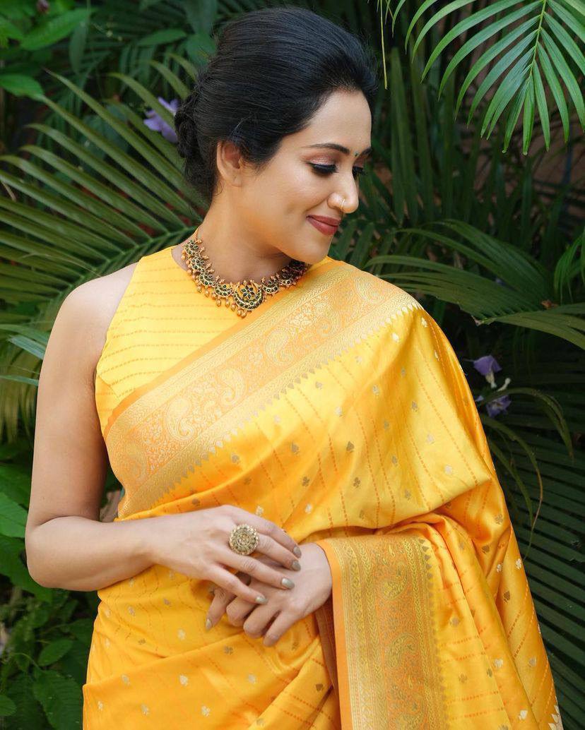 Organic Banarasi Lichi Silk Wedding Saree – Lightweight & Elegant