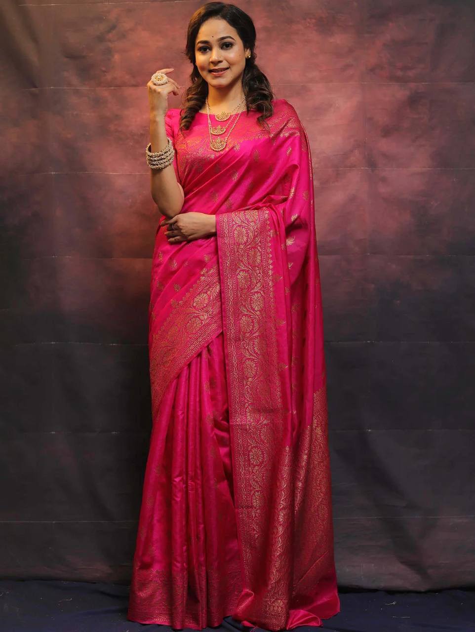 Soft Comfort Organic Banarasi Lichi Silk Wedding Saree