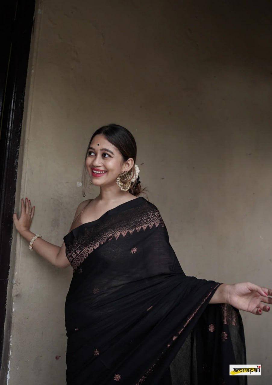 Light Feel Organic Banarasi Lichi Silk Wedding Saree