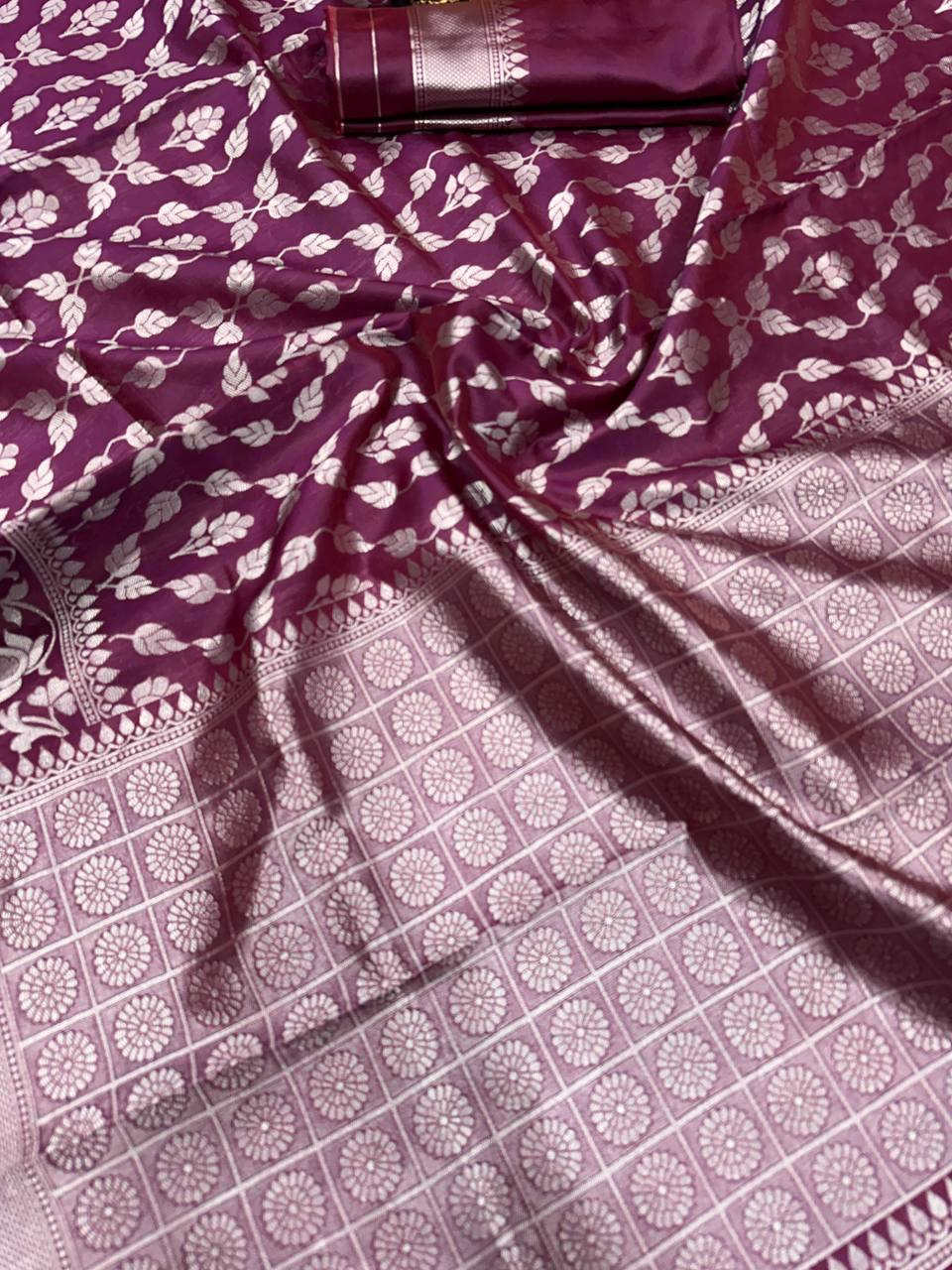 Breathable Organic Banarasi Lichi Silk Wedding Saree