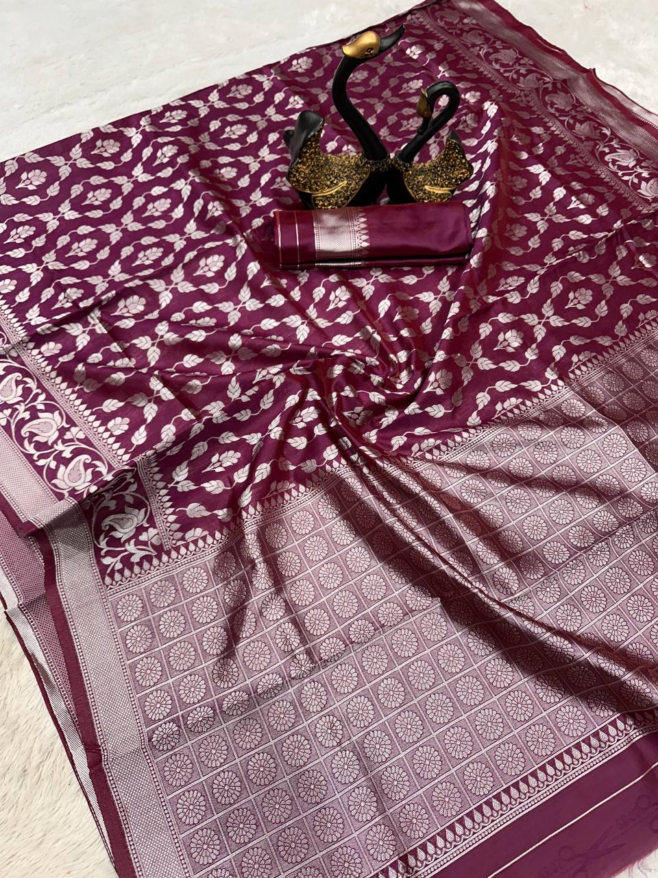 Breathable Organic Banarasi Lichi Silk Wedding Saree