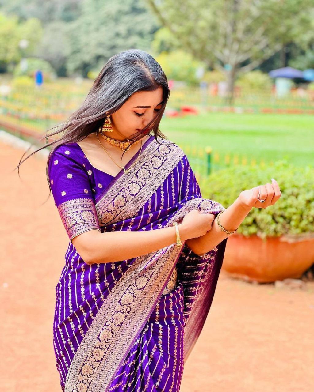 Rich Comfort Organic Banarasi Lichi Silk Wedding Saree