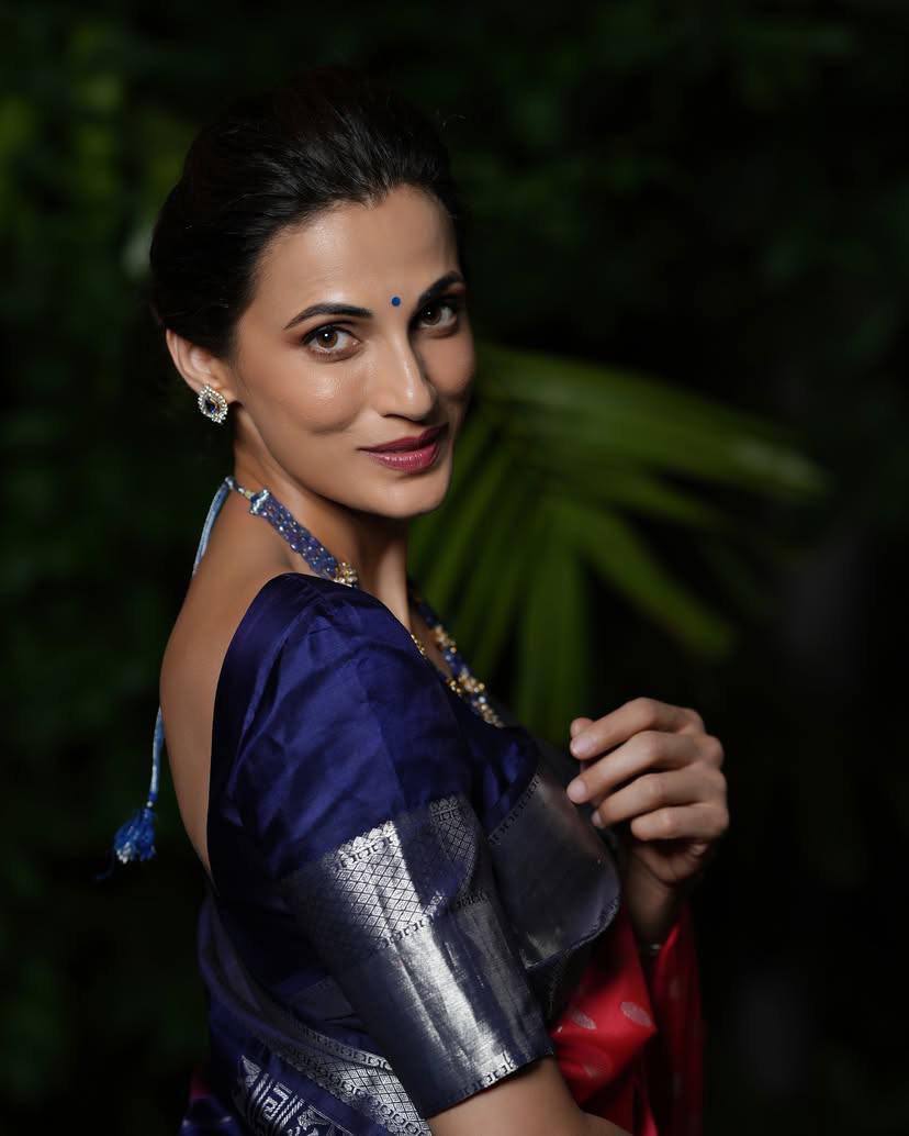 Comfort Fit Organic Banarasi Lichi Silk Wedding Saree