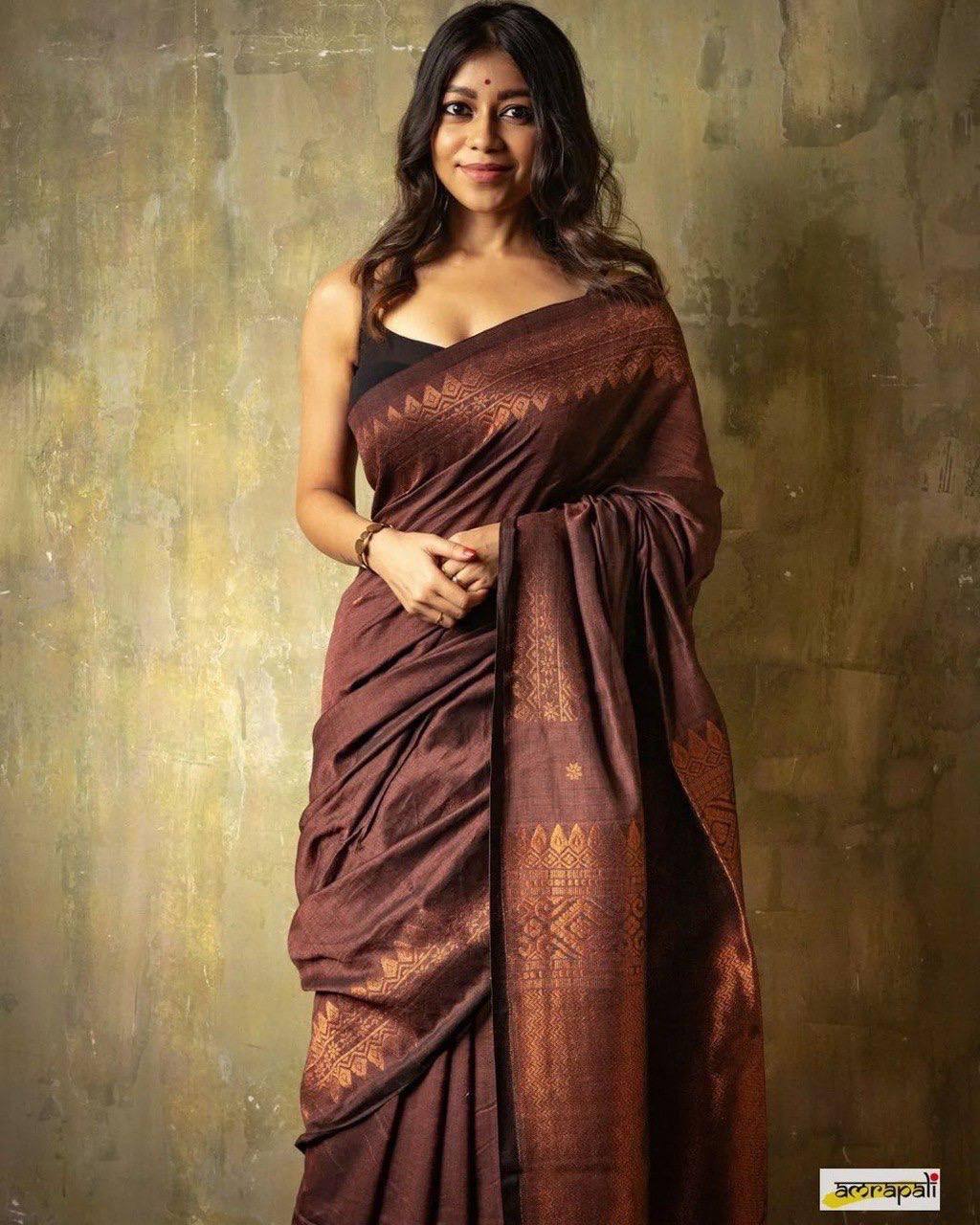 Lightweight Organic Banarasi Lichi Silk Wedding Saree