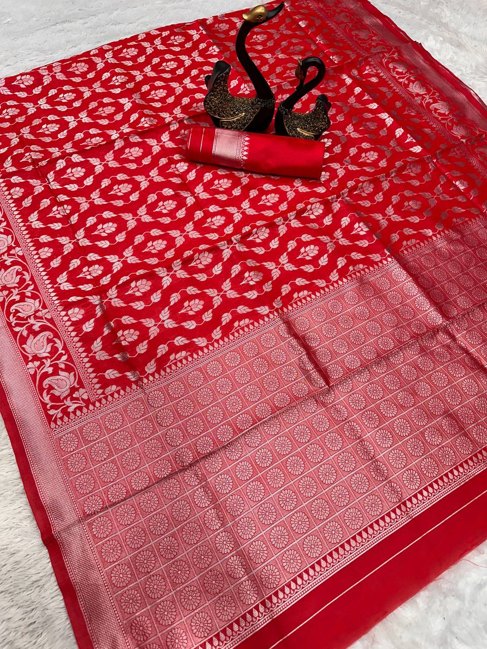 Breathable Organic Banarasi Lichi Silk Wedding Saree