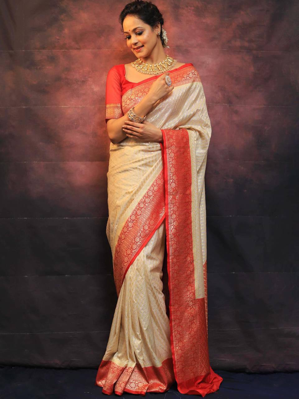 Rich Look Organic Banarasi Lichi Silk Wedding Saree